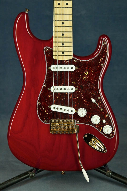 fender deluxe players stratocaster